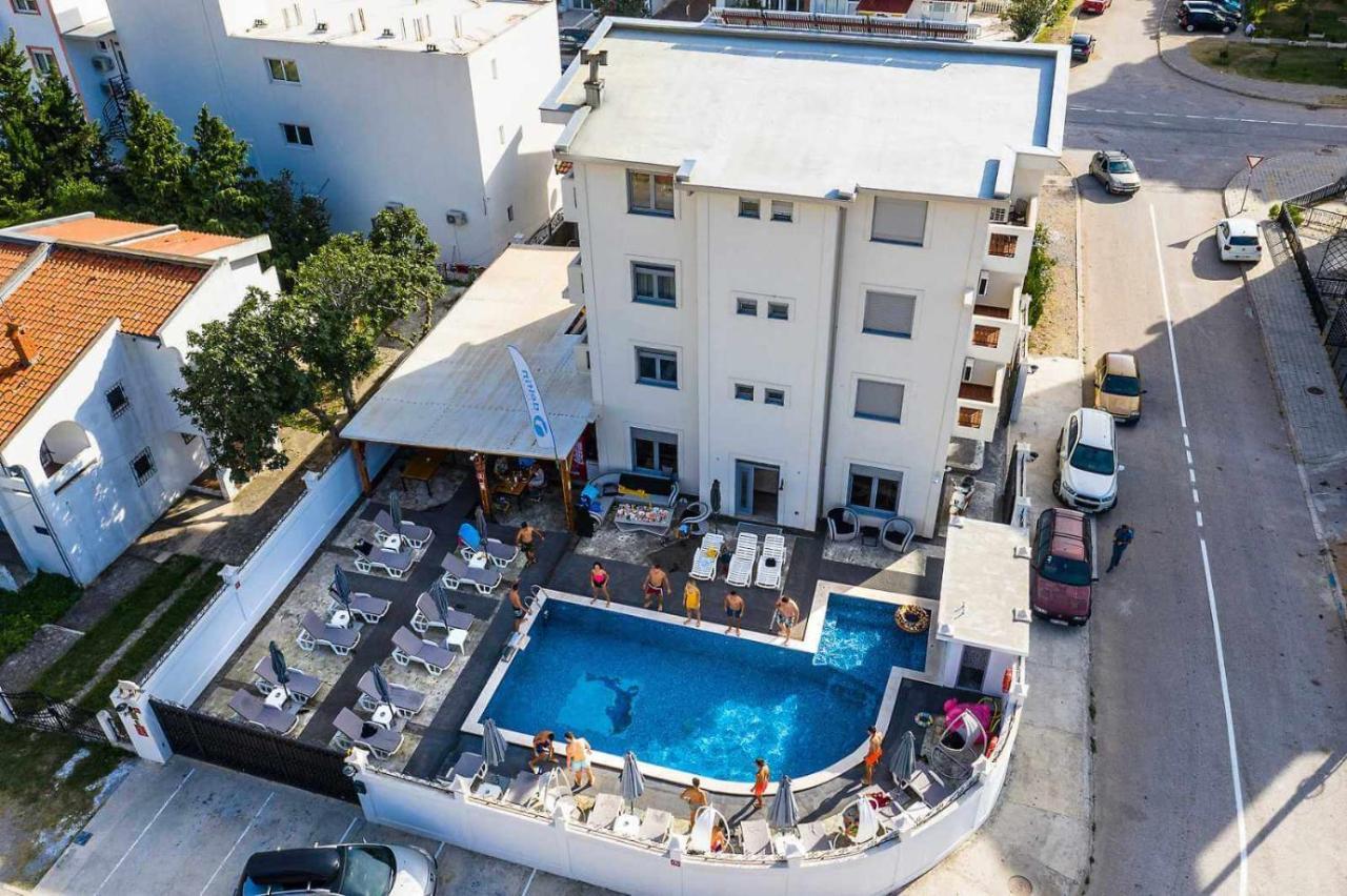 Delfin Apartments 苏托莫雷 外观 照片