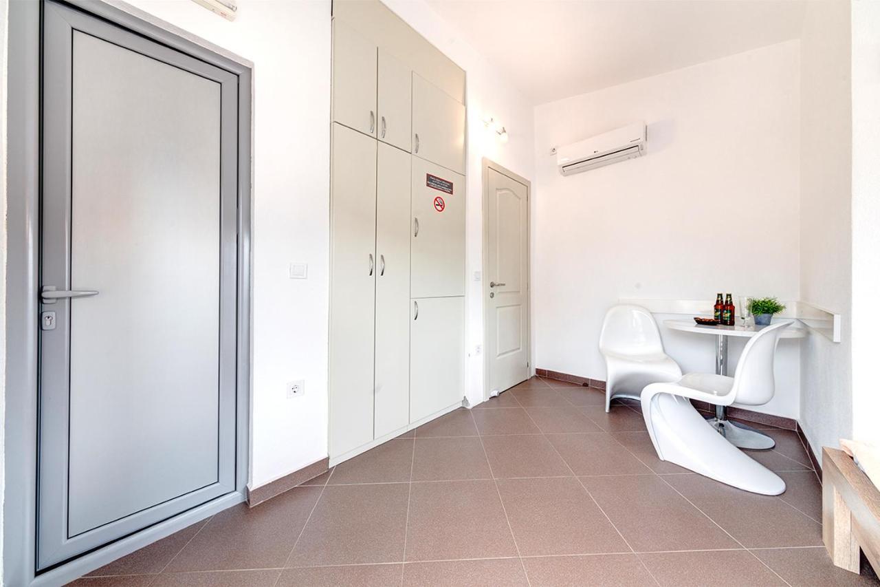 Delfin Apartments 苏托莫雷 外观 照片