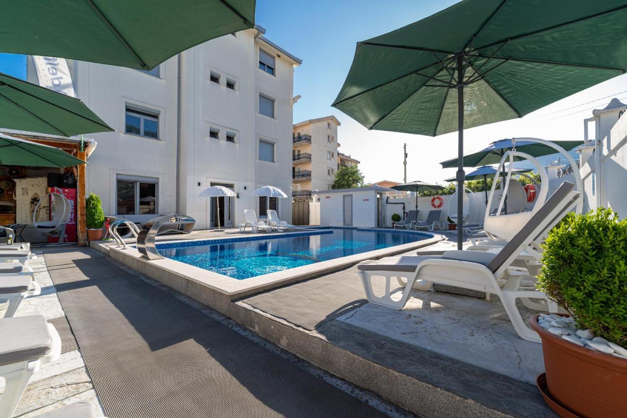 Delfin Apartments 苏托莫雷 外观 照片