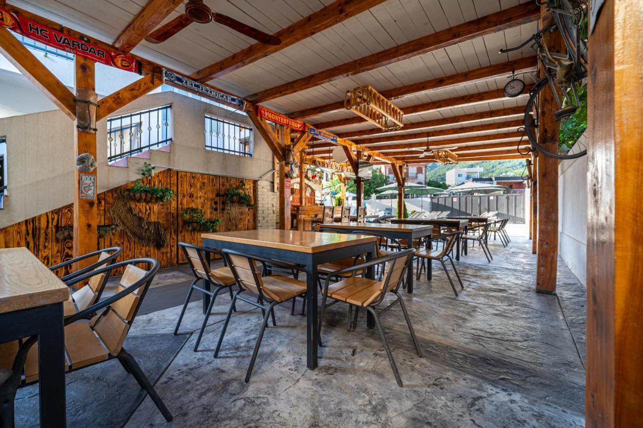 Delfin Apartments 苏托莫雷 外观 照片
