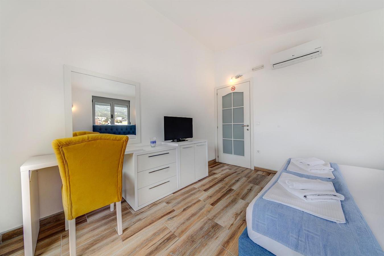Delfin Apartments 苏托莫雷 客房 照片